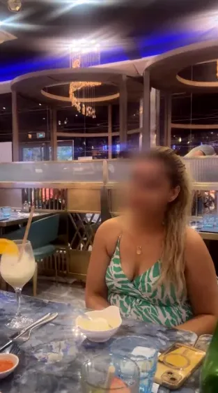 Amina, 40