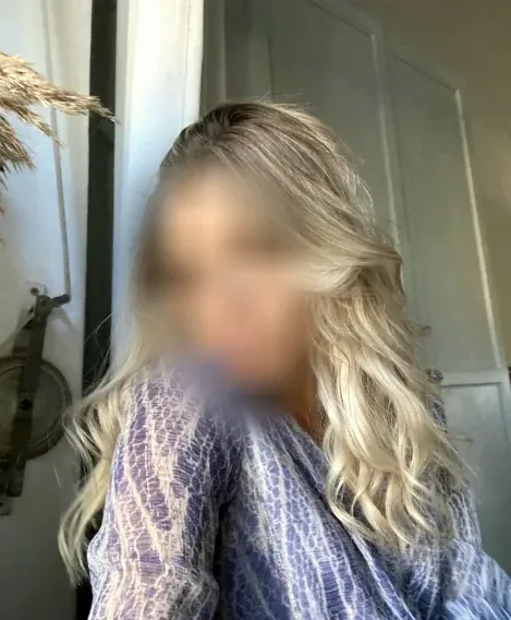 Anna, 20