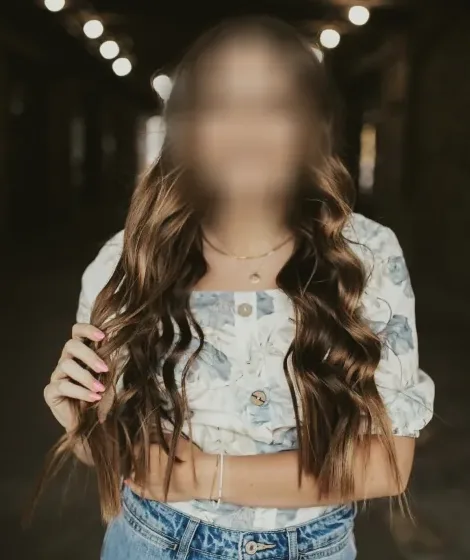 Barbara, 20
