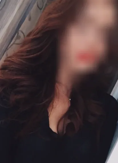 Denise, 31