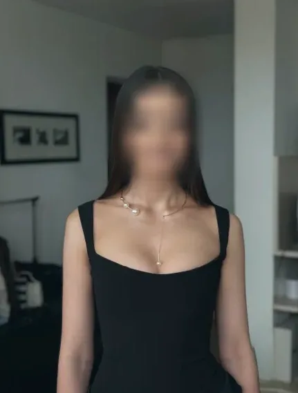 Emilia, 38