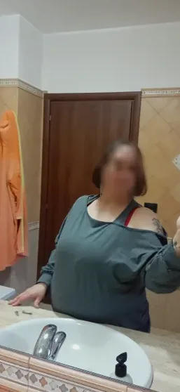 Emma, 38
