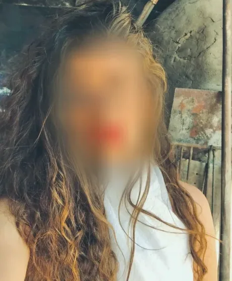Esra, 32