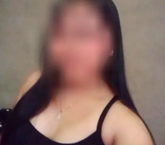 Esra, 19