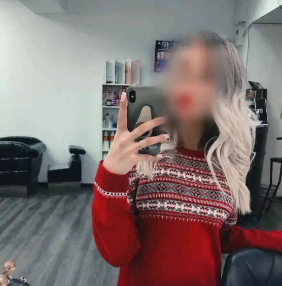 Greta, 35