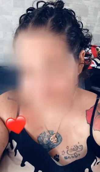 Ivana, 40