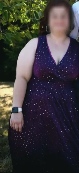 Lilly, 29