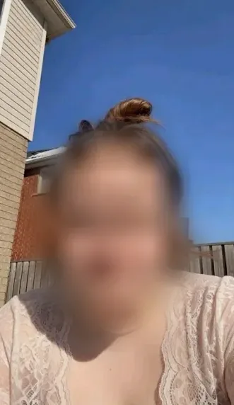 Nina, 37