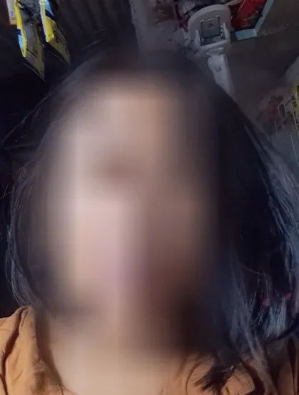 Paula, 32