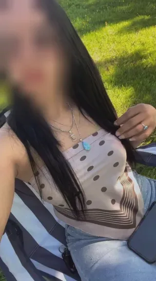 Sanja, 25