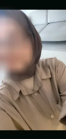 Selma, 32