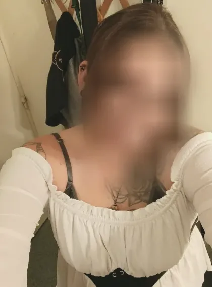 Thea, 31